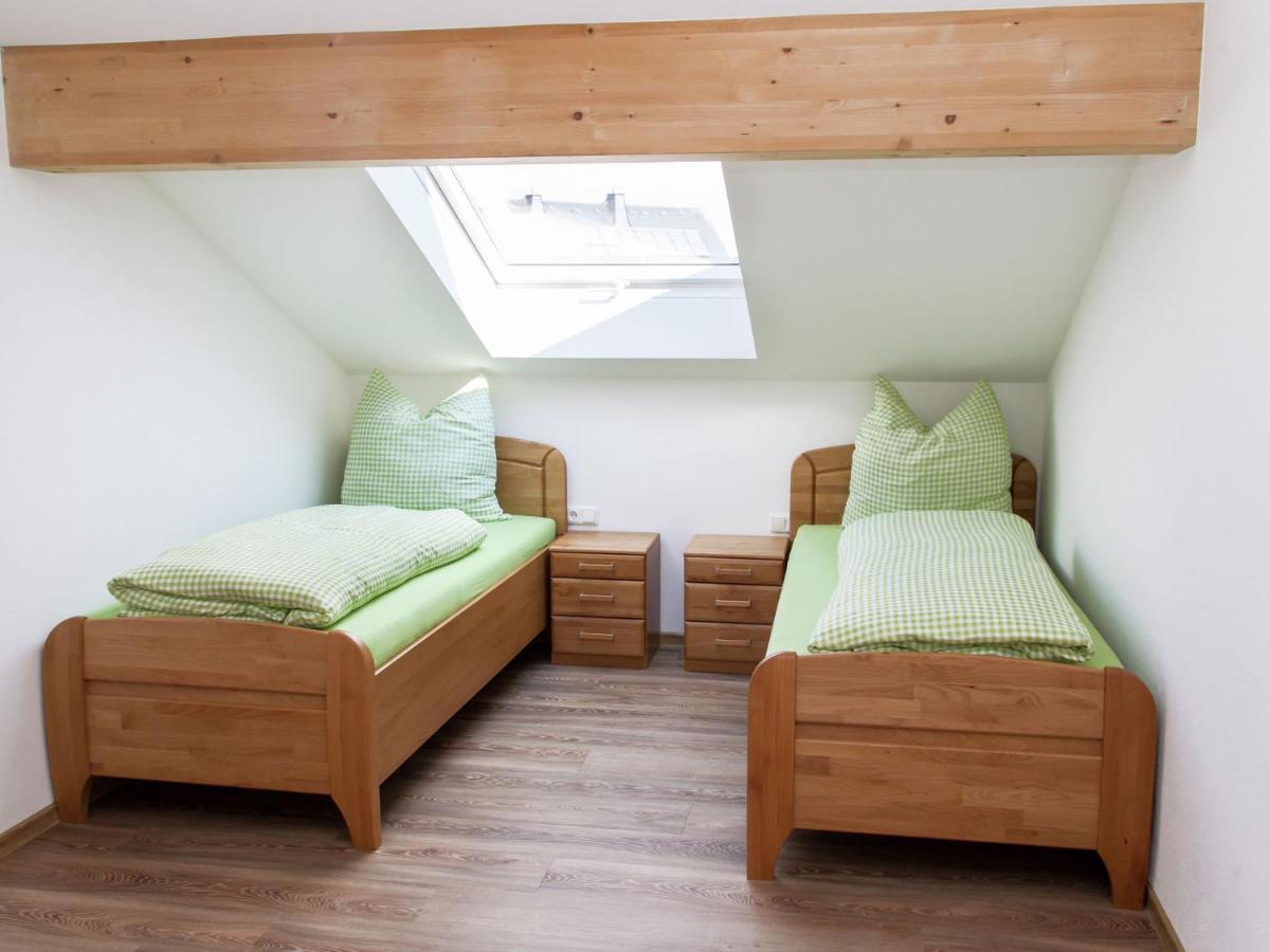 Lovely Modern Apartment With Private Terrace Ellscheid Exteriör bild