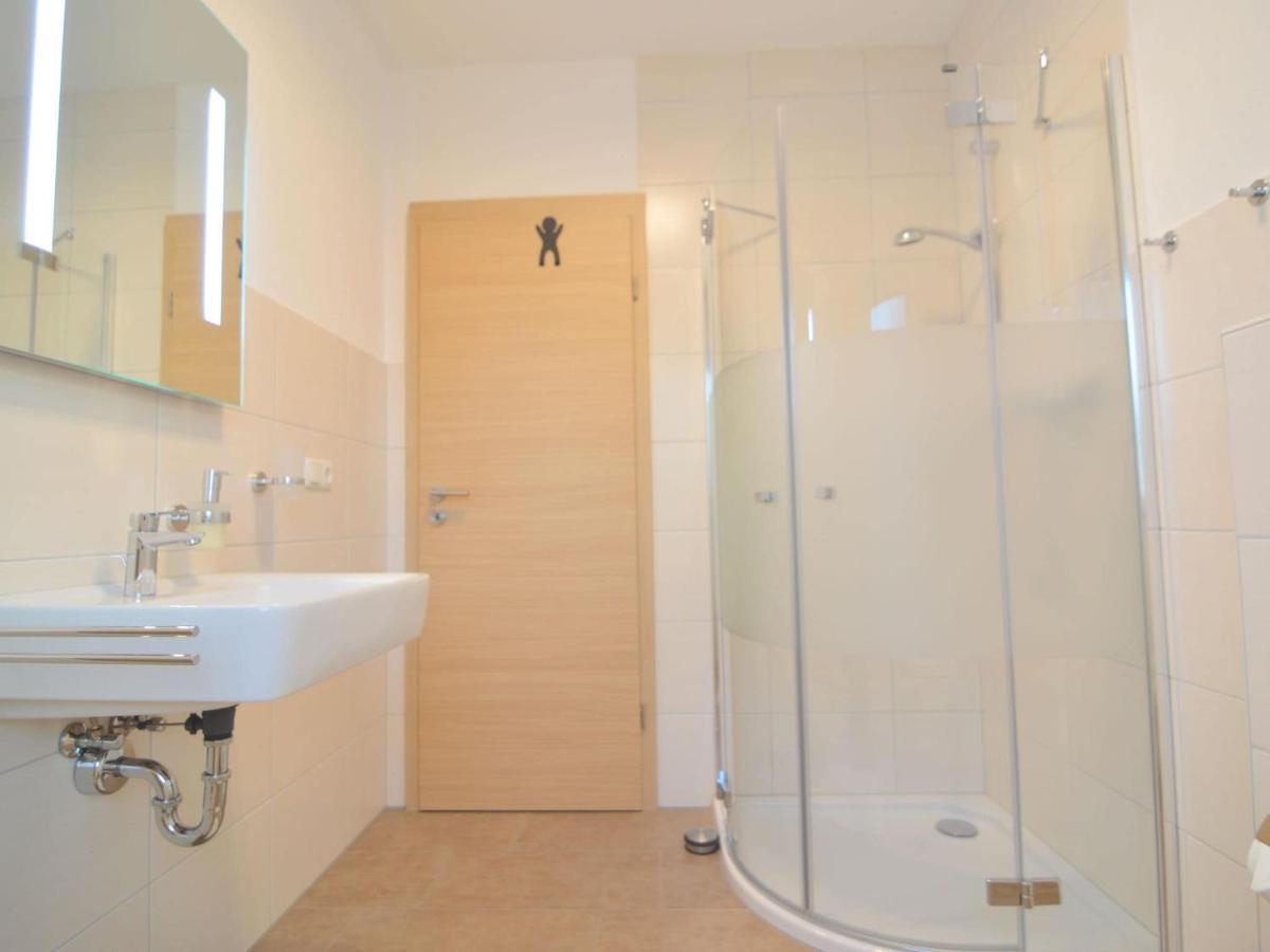 Lovely Modern Apartment With Private Terrace Ellscheid Exteriör bild