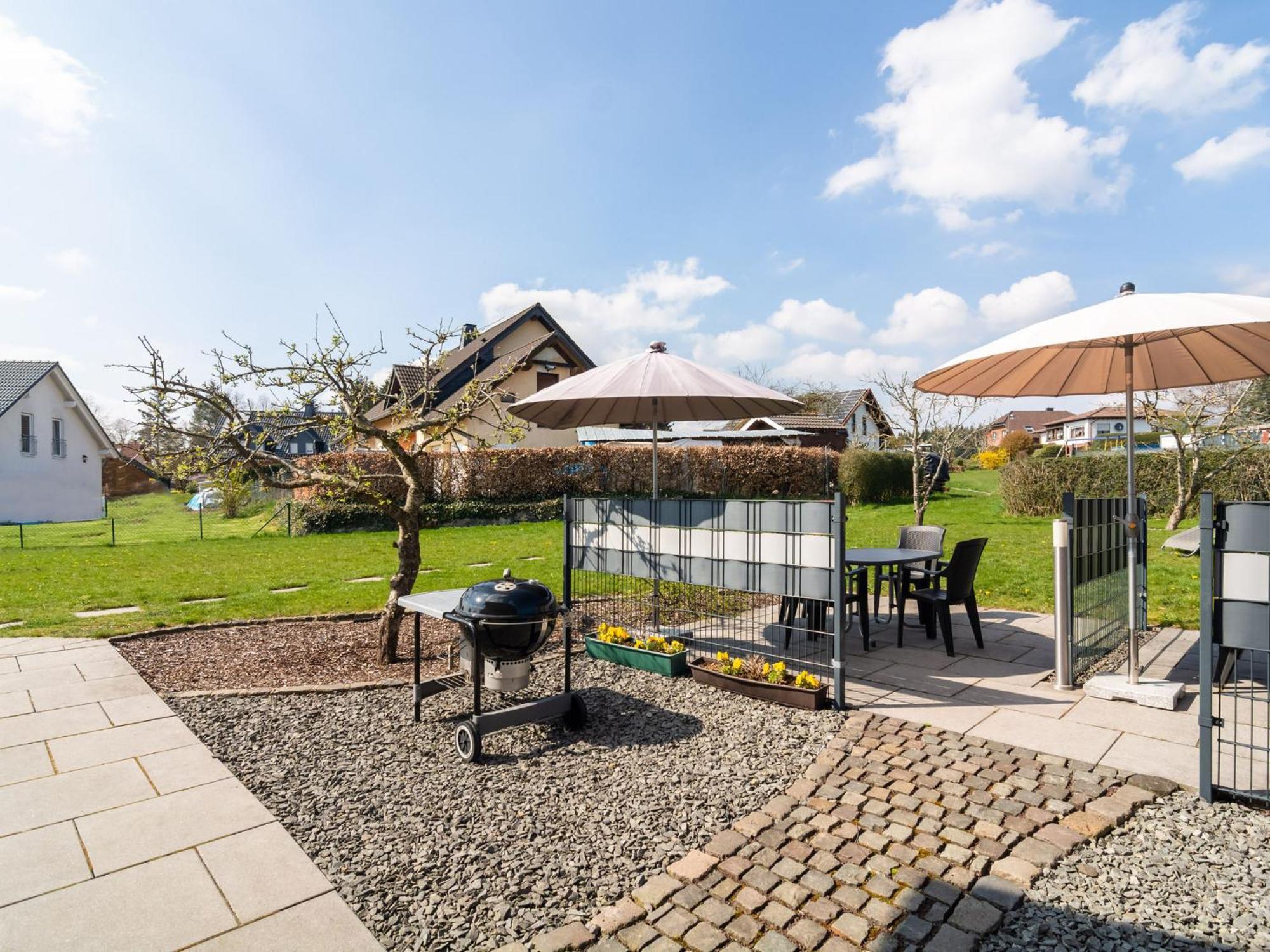 Lovely Modern Apartment With Private Terrace Ellscheid Exteriör bild