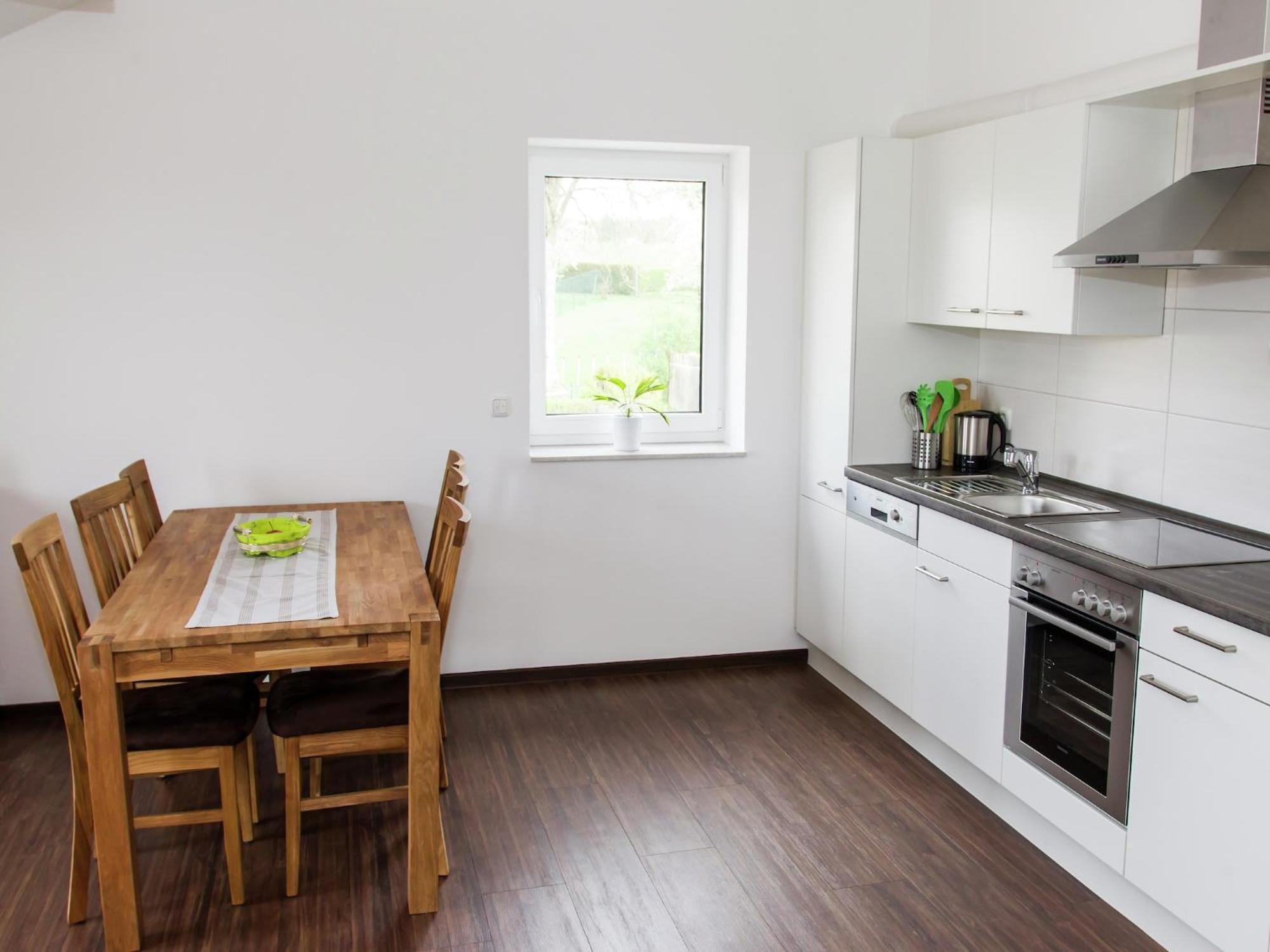 Lovely Modern Apartment With Private Terrace Ellscheid Exteriör bild